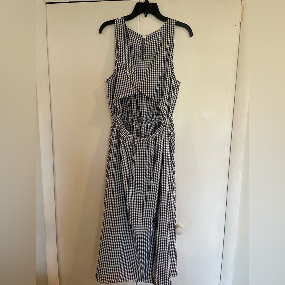 Ann Taylor Loft blue & white dress with pockets tags on size XL.